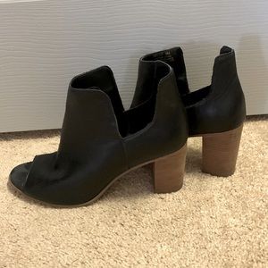 Steve Madden Nello booties